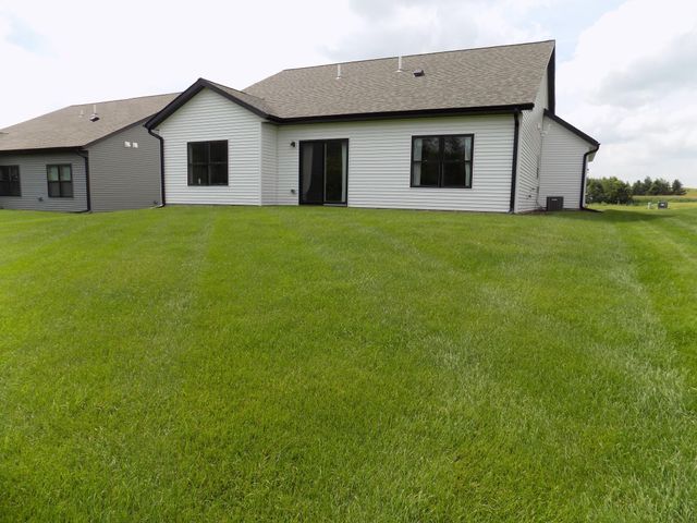 510 Kodiak Drive NW, Stewartville, MN 55976