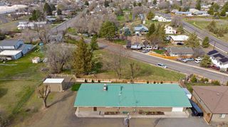 76 SE Hoff Lane, Madras, OR 97741