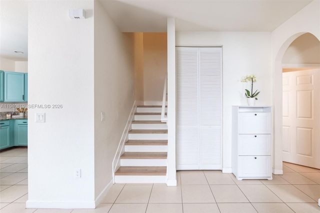 8885 NW 102nd Ct, Doral, FL 33178