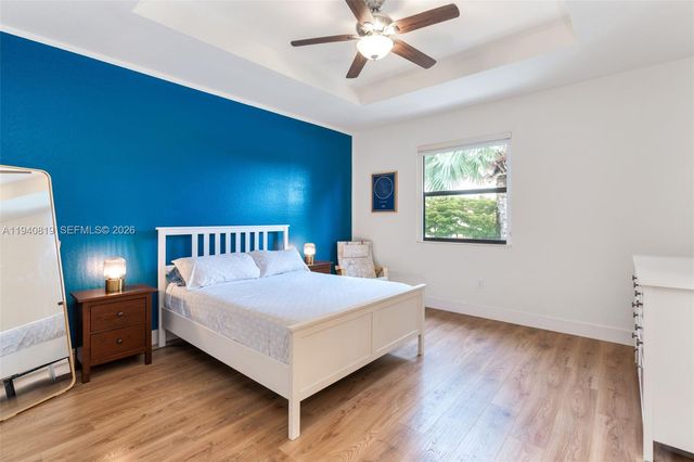 8885 NW 102nd Ct, Doral, FL 33178