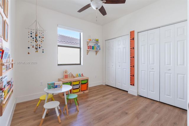 8885 NW 102nd Ct, Doral, FL 33178