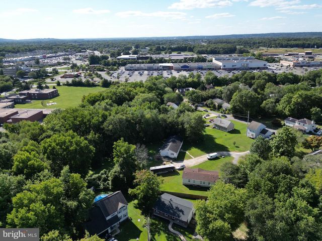 14 PATTERSON LN, Newark, DE 19702