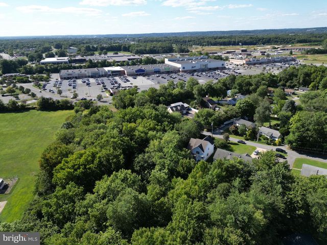 14 PATTERSON LN, Newark, DE 19702