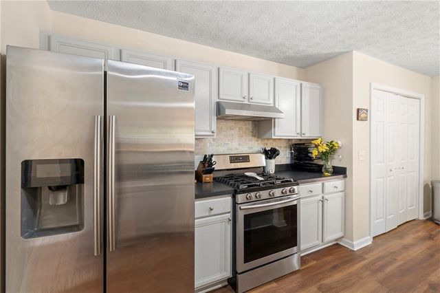 4458 High Gate Drive NW, Acworth, GA 30101