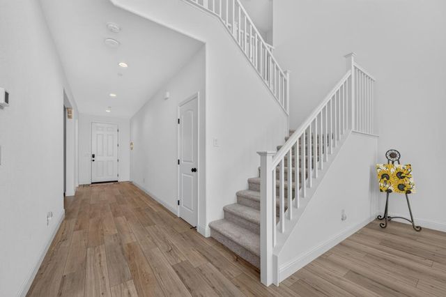 3989 Salt Point Way, Rancho Cordova, CA 95742