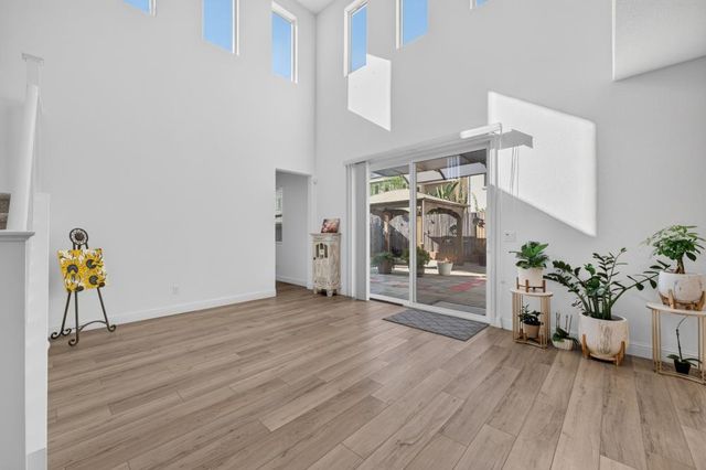3989 Salt Point Way, Rancho Cordova, CA 95742