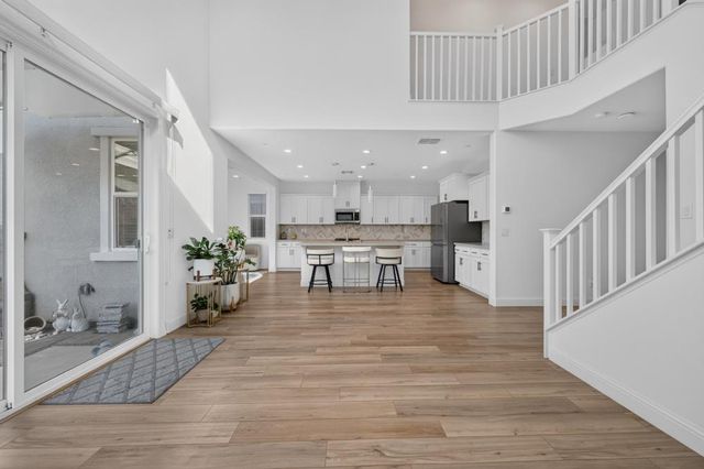 3989 Salt Point Way, Rancho Cordova, CA 95742