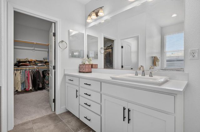 3989 Salt Point Way, Rancho Cordova, CA 95742