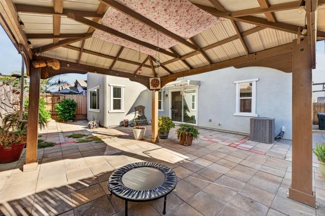 3989 Salt Point Way, Rancho Cordova, CA 95742