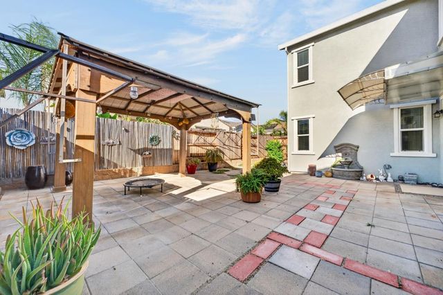 3989 Salt Point Way, Rancho Cordova, CA 95742