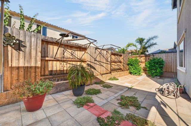 3989 Salt Point Way, Rancho Cordova, CA 95742