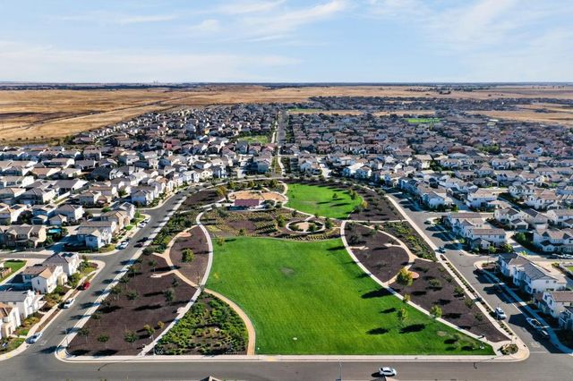 3989 Salt Point Way, Rancho Cordova, CA 95742
