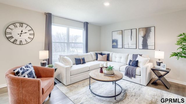 13011 S 66th Avenue, Papillion, NE 68157