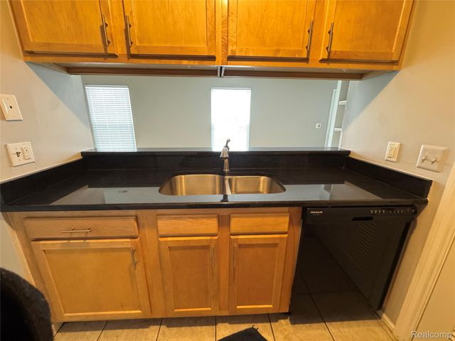 6958 Harvard Lane, Canton Charter Township, MI 48187