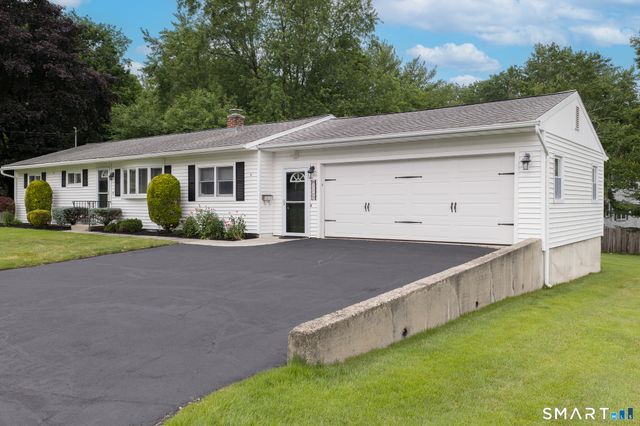 116 Frances Ann Drive, Watertown, CT 06779