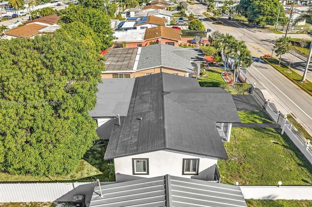 560 N Perviz Ave, Opa-locka, FL 33054