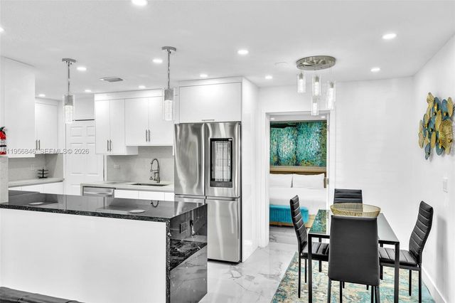 560 N Perviz Ave, Opa-locka, FL 33054