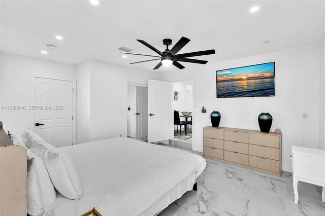 560 N Perviz Ave, Opa-locka, FL 33054