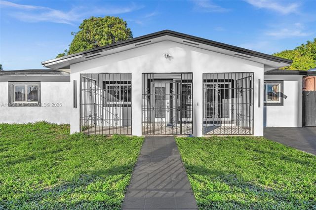 560 N Perviz Ave, Opa-locka, FL 33054