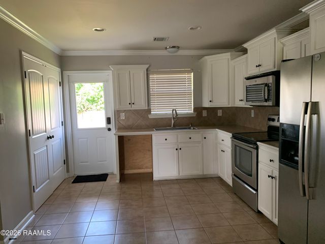 410 Common Pointes Drive, Lafayette, LA 70507