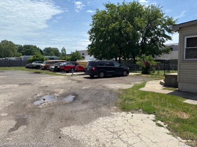 23736 Sherwood Avenue, Warren, MI 48091