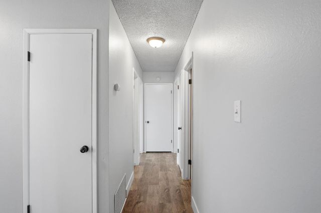 1805 Myrtlewood Dr, Ceres, CA 95307