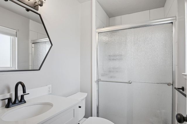 1805 Myrtlewood Dr, Ceres, CA 95307