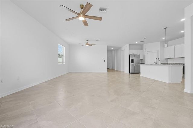 3984 Sweet Alyssum TER, Alva, FL 33920