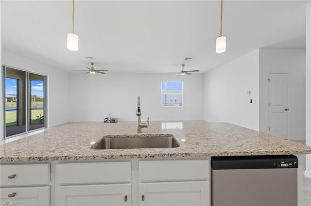 3984 Sweet Alyssum TER, Alva, FL 33920
