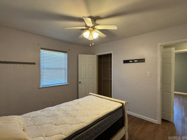 1000 W 17th Terrace, Russellville, AR 72801