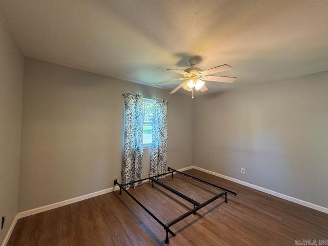 1000 W 17th Terrace, Russellville, AR 72801