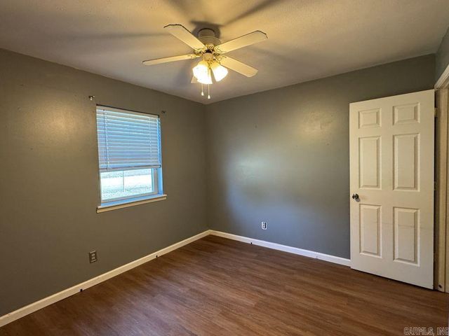 1000 W 17th Terrace, Russellville, AR 72801