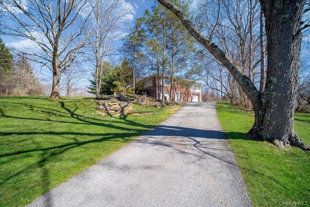 650 Netherwood Road, Hyde Park, NY 12538