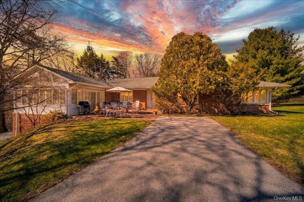 650 Netherwood Road, Hyde Park, NY 12538
