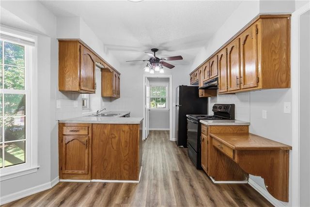 1736 SE Silkwood Court, Lee's Summit, MO 64063