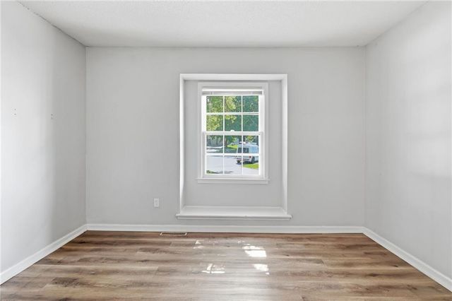 1736 SE Silkwood Court, Lee's Summit, MO 64063