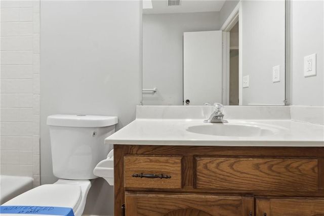 1736 SE Silkwood Court, Lee's Summit, MO 64063