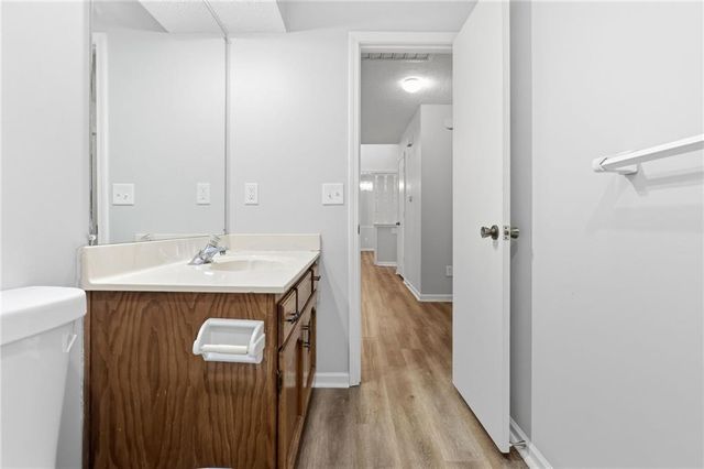 1736 SE Silkwood Court, Lee's Summit, MO 64063