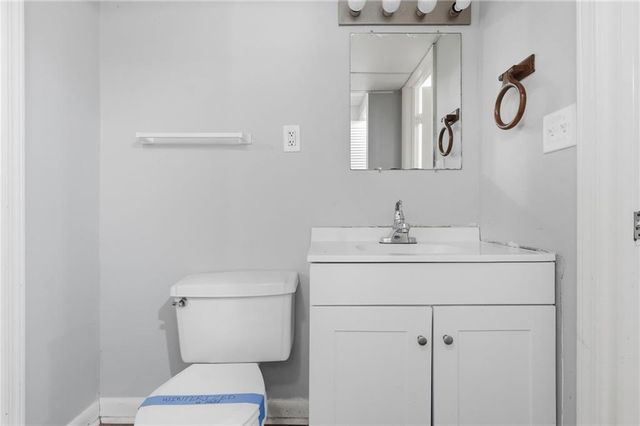 1736 SE Silkwood Court, Lee's Summit, MO 64063
