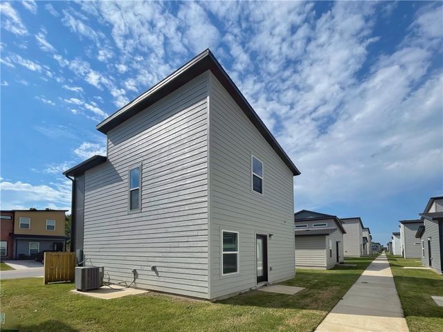 1080 States Avenue, Bentonville, AR 72713