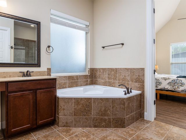 21301 Merveil DR, Pflugerville, TX 78660