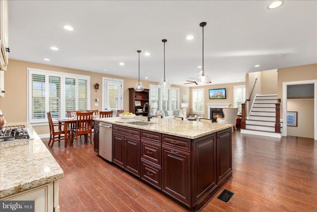 6443 BOB WHITE DR, Warrenton, VA 20187