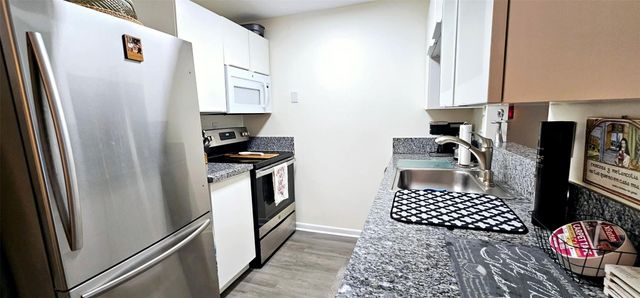 3212 NE 12th Street 202, Pompano Beach, FL 33062