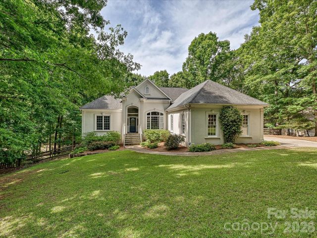 15001 Majestic Oak Drive, Charlotte, NC 28278