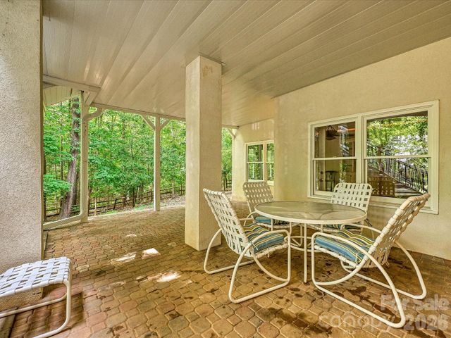 15001 Majestic Oak Drive, Charlotte, NC 28278