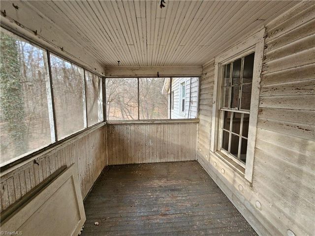 4902 Cherry Street, Winston-salem, NC 27105