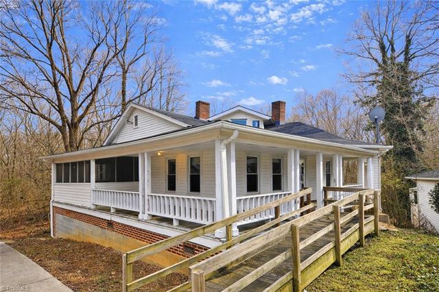 4902 Cherry Street, Winston-salem, NC 27105