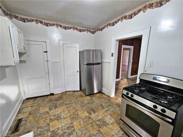 4902 Cherry Street, Winston-salem, NC 27105