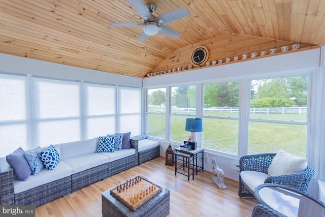 217 WHITMER RD, Shenandoah Junction, WV 25442