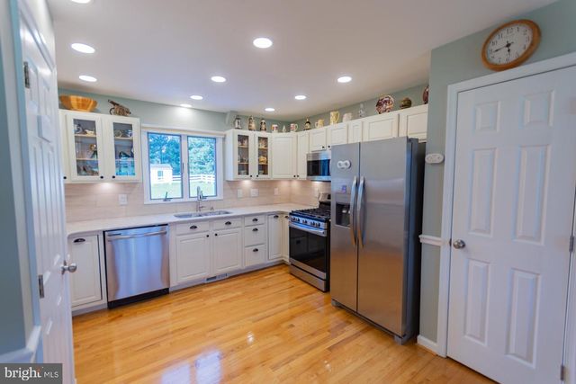 217 WHITMER RD, Shenandoah Junction, WV 25442